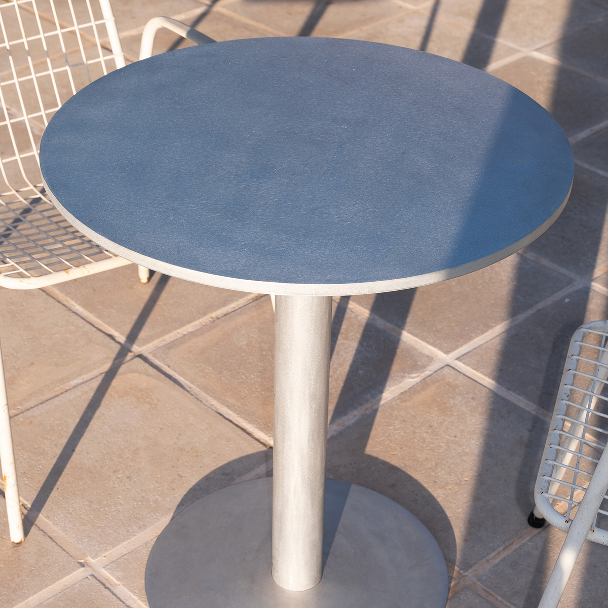 Round Table S