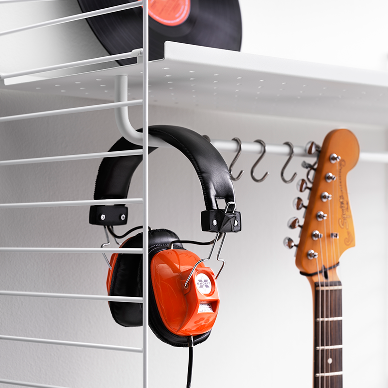 Rods for metal shelves