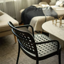 822 Sedia Lounge con braccioli