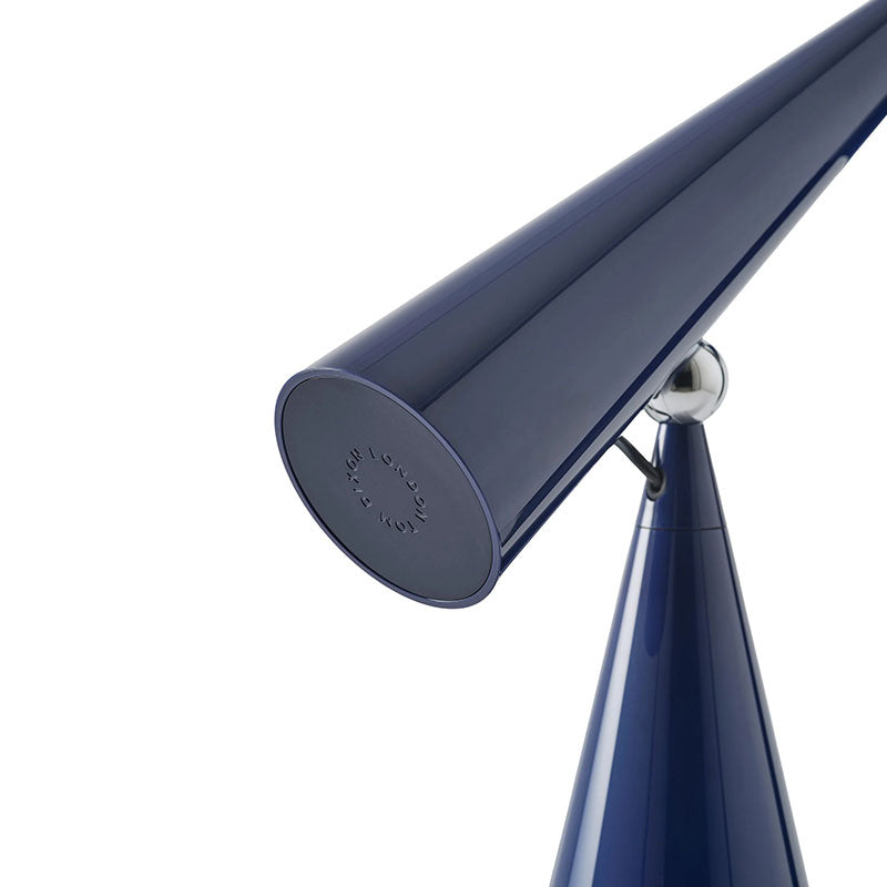 Pose Task Light