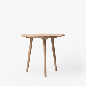In Between SK3-SK4 - Oiled oak / Ø 90 cm