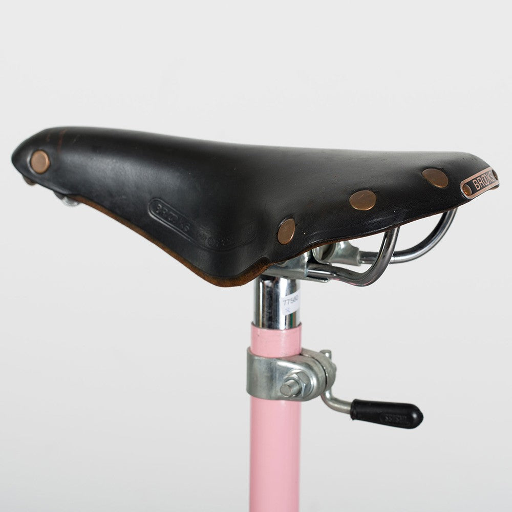 Saddle