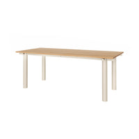 Atura dining table