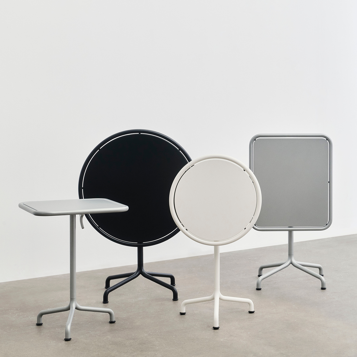 Deville Table