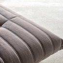 Mikunjo chair
