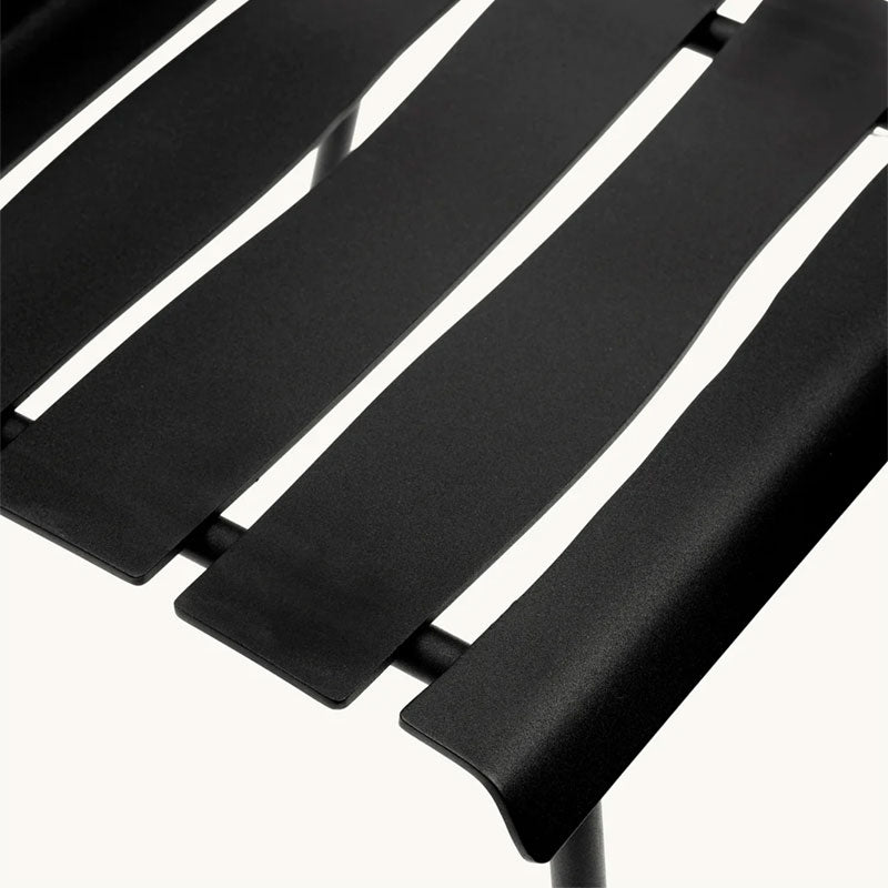 Aligned stacking chair